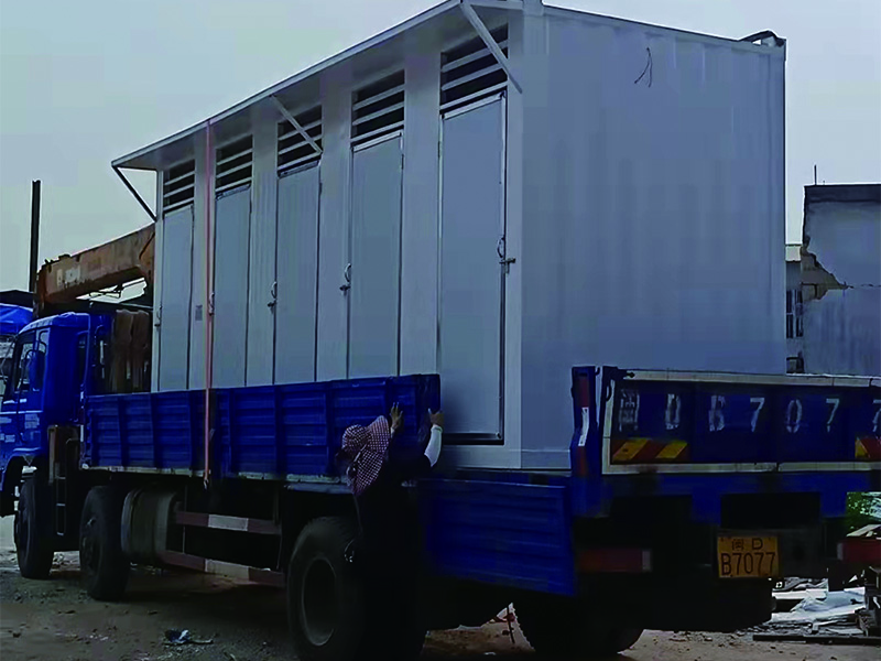 湛江集装箱,湛江住人集装箱,湛江木纹箱平板箱,湛江移动厕所,湛江工地围挡,湛江大波浪,湛江打包箱