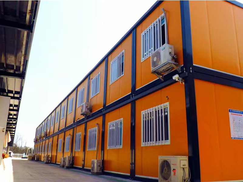 湛江集装箱,湛江住人集装箱,湛江木纹箱平板箱,湛江移动厕所,湛江工地围挡,湛江大波浪,湛江打包箱