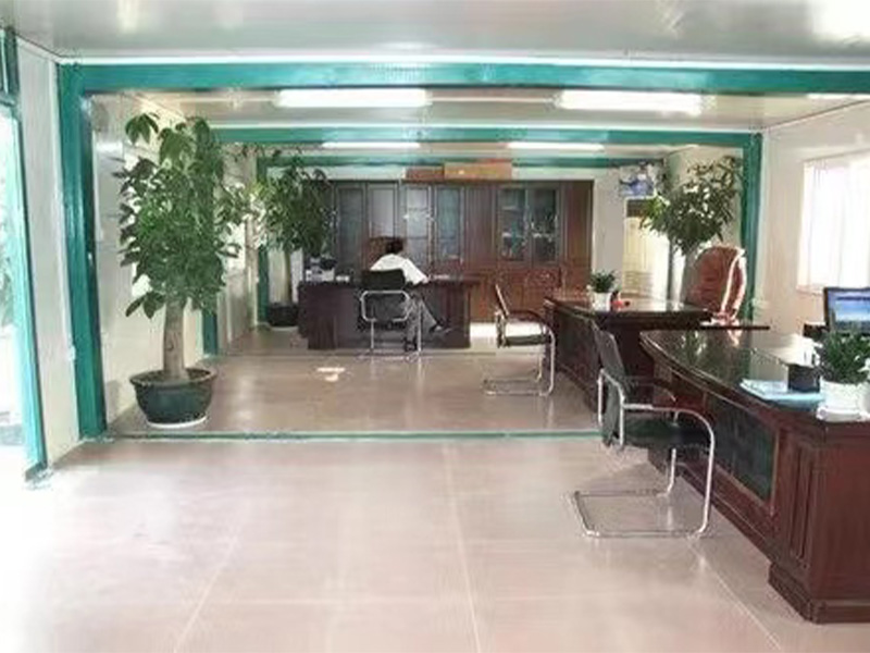 湛江集装箱,湛江住人集装箱,湛江木纹箱平板箱,湛江移动厕所,湛江工地围挡,湛江大波浪,湛江打包箱