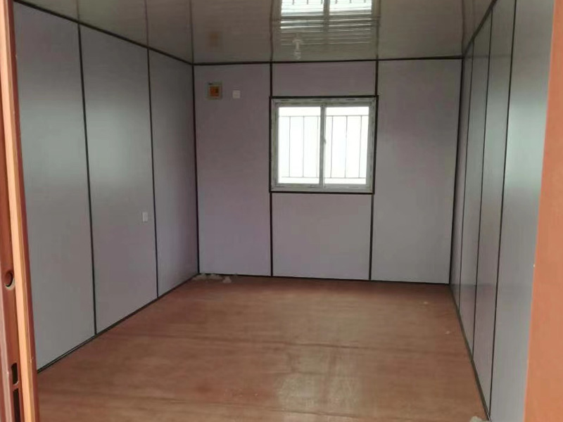 湛江集装箱,湛江住人集装箱,湛江木纹箱平板箱,湛江移动厕所,湛江工地围挡,湛江大波浪,湛江打包箱